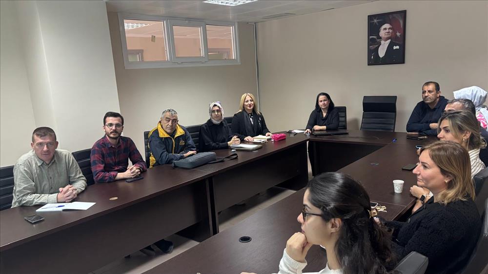 Öğr. Gör. Gamze Uğur  Akademik Personelimize Yönelik Eğitim Toplantısı Gerçekleştirdi.