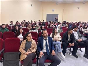 Yüksekokulumuzda AFAD Gönüllülük Bilgilendirmesi ve Narkotik Eğitimi Gerçekleştirildi