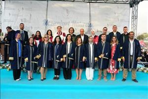 Termal SHMYO Mezuniyet Coşkusu Yalova Atatürk Stadyumu’nda Yaşandı